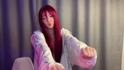 mad aurora online show from December 5, 6:42 pm