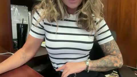 madame_andi online show from June 3, 12:28 pm