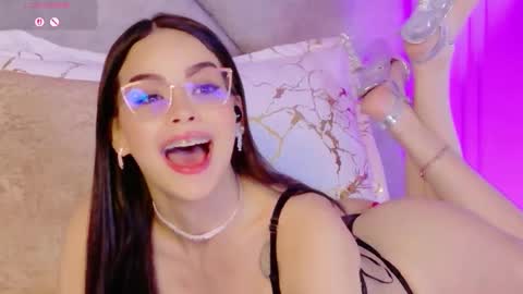 Maddison online show from March 14, 9:38 pm