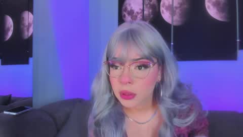 Maddy  online show from April 17, 12:29 pm