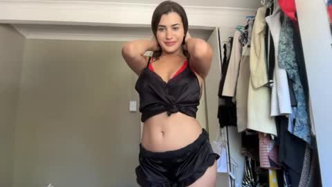 Maddy online show from April 18, 9:23 am