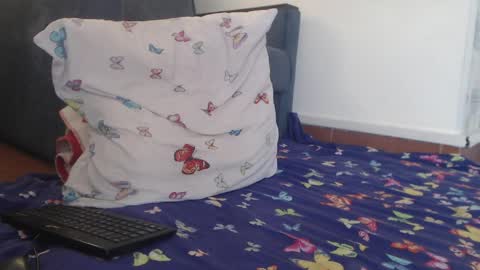 Julia online show from April 16, 2:12 am