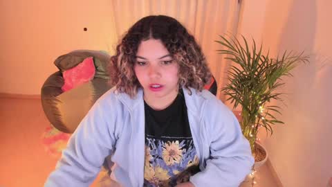 madelaine_taylor online show from January 24, 2:39 am