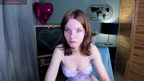 Snapshot of madelaines chatting on September 16, 9:17 am madelaines online show from September 16, 9:17 am