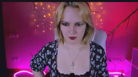 Madeline online show from February 11, 5:09 am