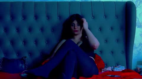 madelynvelure online show from February 16, 9:20 am