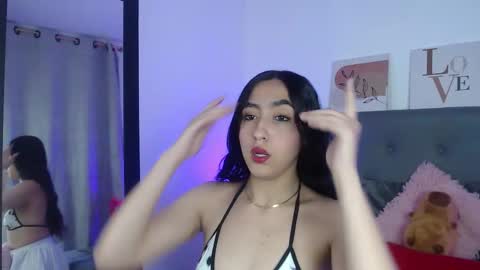 Madelein online show from February 19, 3:06 am