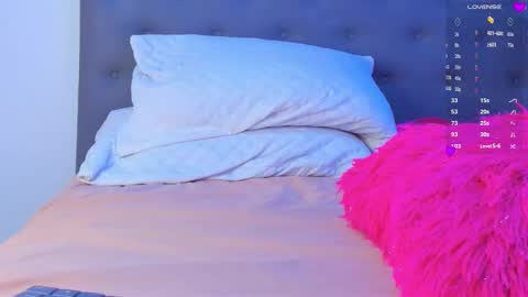   online show from February 9, 10:23 pm