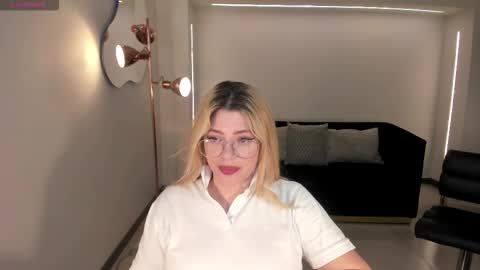 Madison Kane online show from November 30, 11:47 am