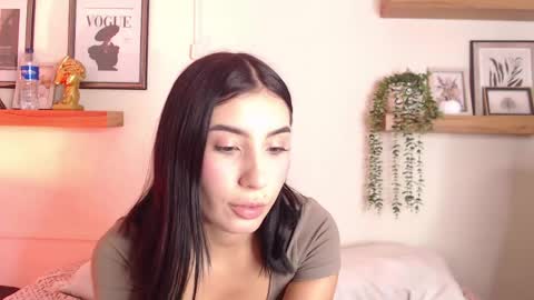    online show from April 18, 7:07 pm