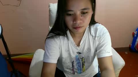 mae_lovers234xx online show from February 12, 4:44 pm