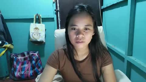 mae_lovers234xx online show from December 3, 3:22 pm