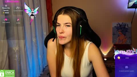 Snapshot of mag1c_eyes chatting on December 2, 9:04 pm mag1c_eyes online show from December 2, 9:04 pm