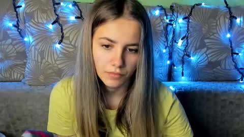 Maggie online show from November 4, 4:06 am