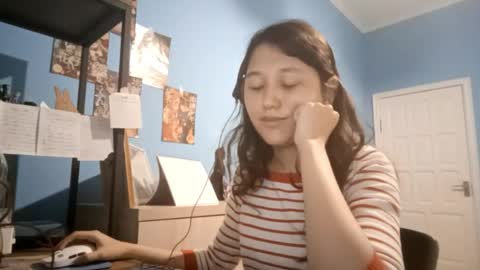 Anika online show from April 14, 3:23 pm