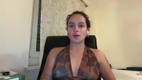 Maia  online show from May 26, 7:57 pm