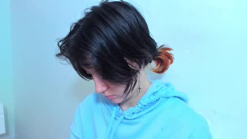 maibys online show from March 8, 3:43 am