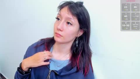Snapshot of maibys_cute chatting on October 23, 3:56 am maibys online show from October 23, 3:56 am