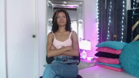 mailyn_gold online show from April 1, 1:41 pm