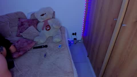 majito online show from March 26, 12:57 am