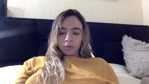 majo_gomezz online show from May 30, 4:21 am