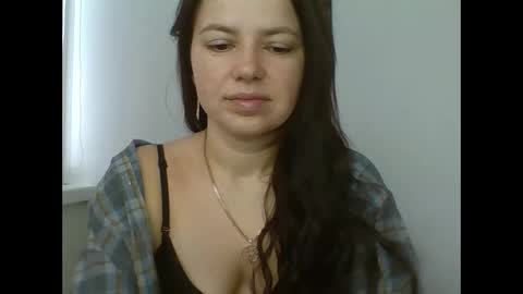 make_mesmile online show from February 8, 7:45 am