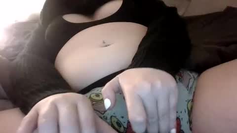 makemewatch online show from October 26, 10:05 pm