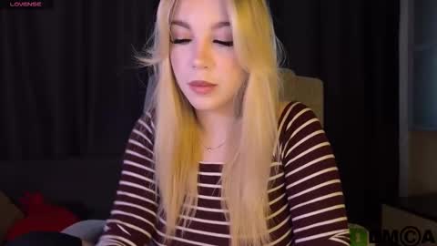 maksisisia online show from March 27, 3:13 pm