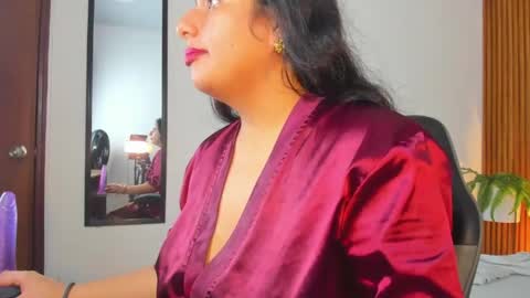 M A L A K online show from April 19, 1:49 am