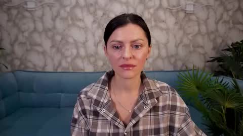 maleficentcrown online show from November 11, 8:33 am