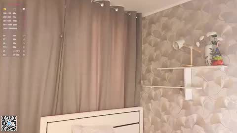 Evelyn online show from February 6, 4:38 am