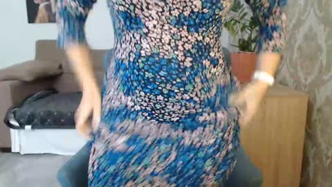 mallinia online show from September 29, 12:54 pm