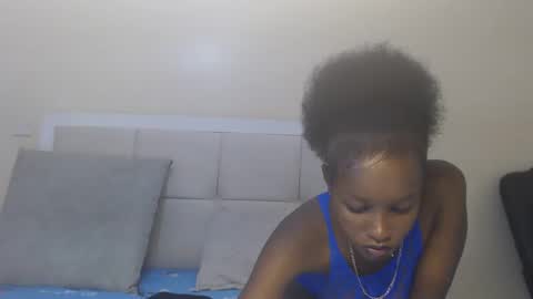 mamaa online show from February 11, 12:36 pm