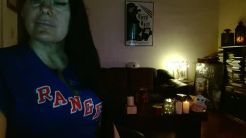 mandaloriangirlsfight online show from February 8, 10:01 pm