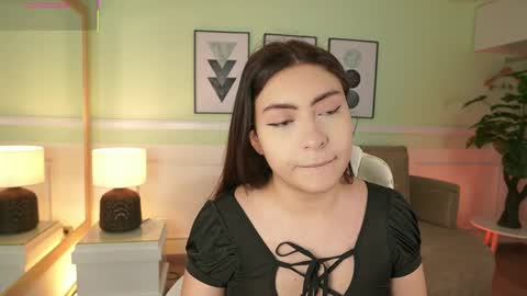 Mandy Collins online show from March 31, 11:43 am