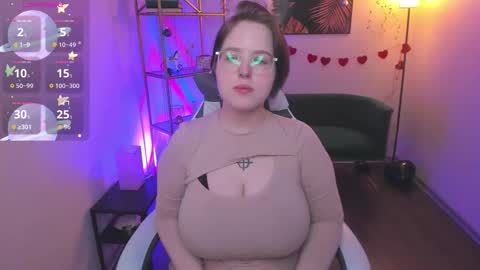 manic_pixie_ online show from March 13, 4:08 pm