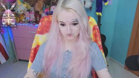 Manuela online show from November 7, 8:47 pm