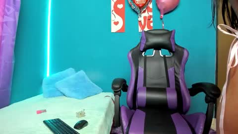 Mara rosseX online show from February 13, 7:04 pm