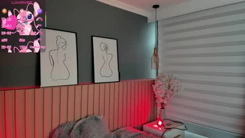 Mara  online show from December 1, 8:44 pm