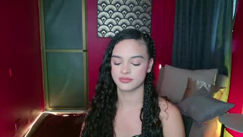 Mara online show from April 18, 7:58 pm