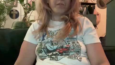 Elle online show from February 13, 2:46 am