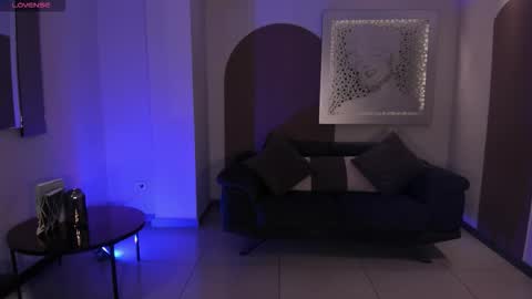 Snapshot of mariaherrera_ chatting on October 22, 8:25 pm MARIA HERRERA online show from October 22, 8:25 pm