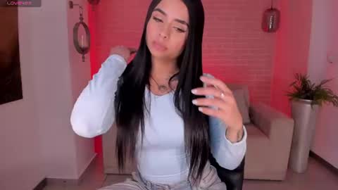 MARIA HERRERA  online show from July 25, 10:06 pm