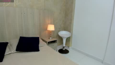 Mariana Allen online show from April 8, 8:00 pm