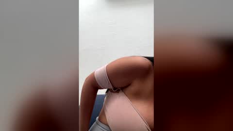 Mar y online show from April 16, 8:08 pm