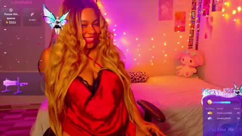 Mariana Prada online show from December 15, 6:51 am