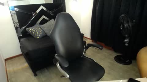 Mariana online show from February 14, 9:11 am