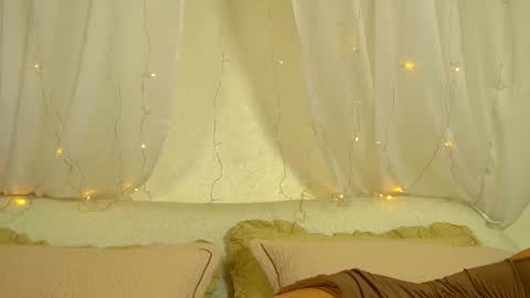 Maria online show from February 8, 6:55 pm