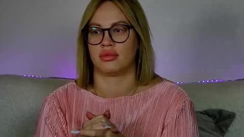 Maria online show from September 26, 8:12 am