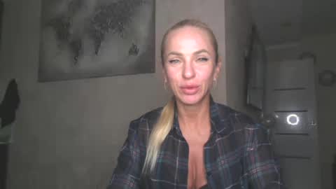 marianna1977 online show from June 18, 7:19 pm